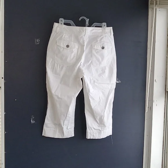 EUC Croft and Barrow natural fit white capri pants size 10 - Picture 6 of 6
